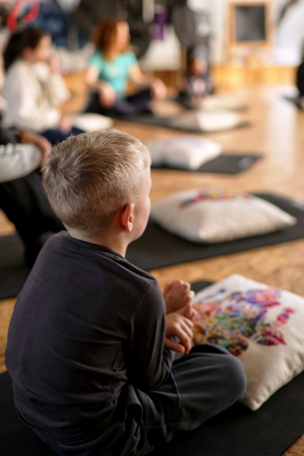 Alumnado en práctica de mindfulness y regulación emocional